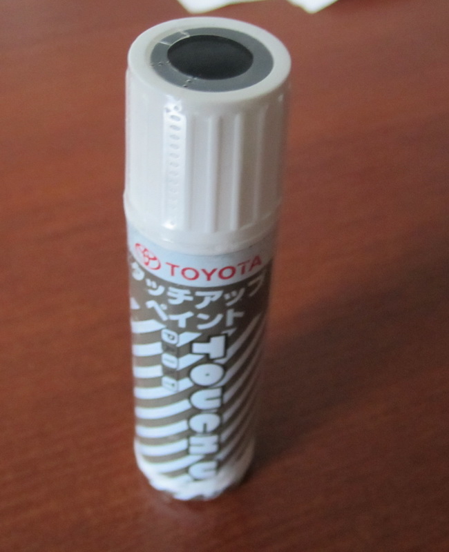 подкрашивающий карандаш для toyota rav4 код 202